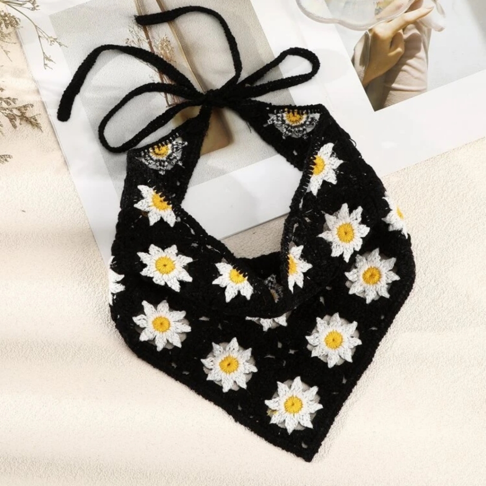 Crochet Bandana Headscarf Daisy Flowers - Picture 2 of 9